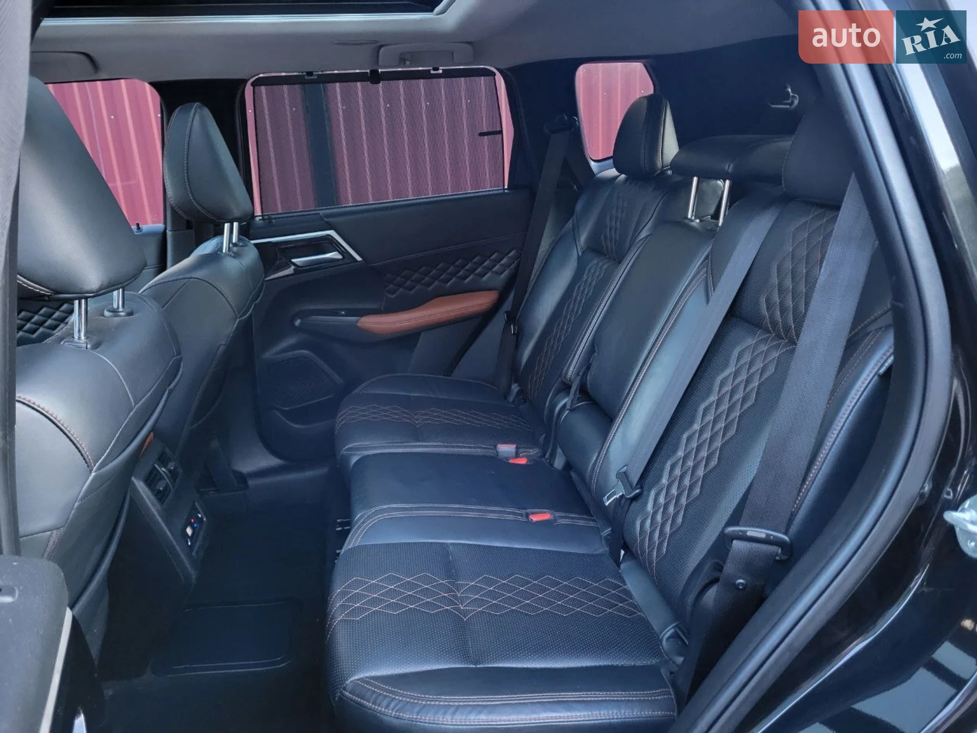 2022 Mitsubishi Outlander - мініатюра 32