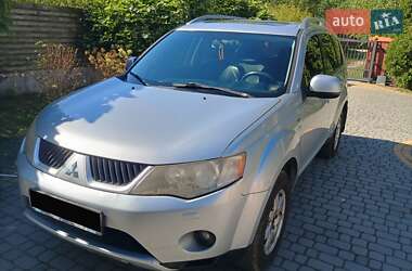 Внедорожник / Кроссовер Mitsubishi Outlander 2007 в Киеве