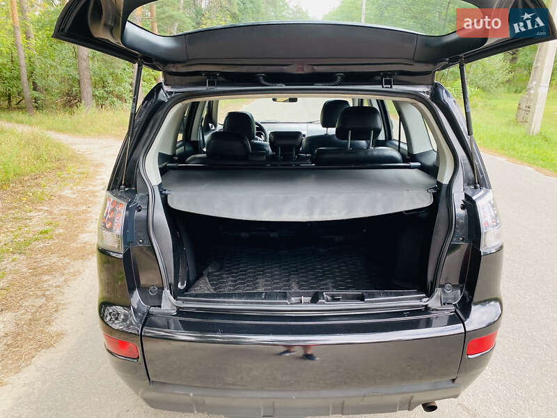 Позашляховик / Кросовер Mitsubishi Outlander 2008 в Харкові