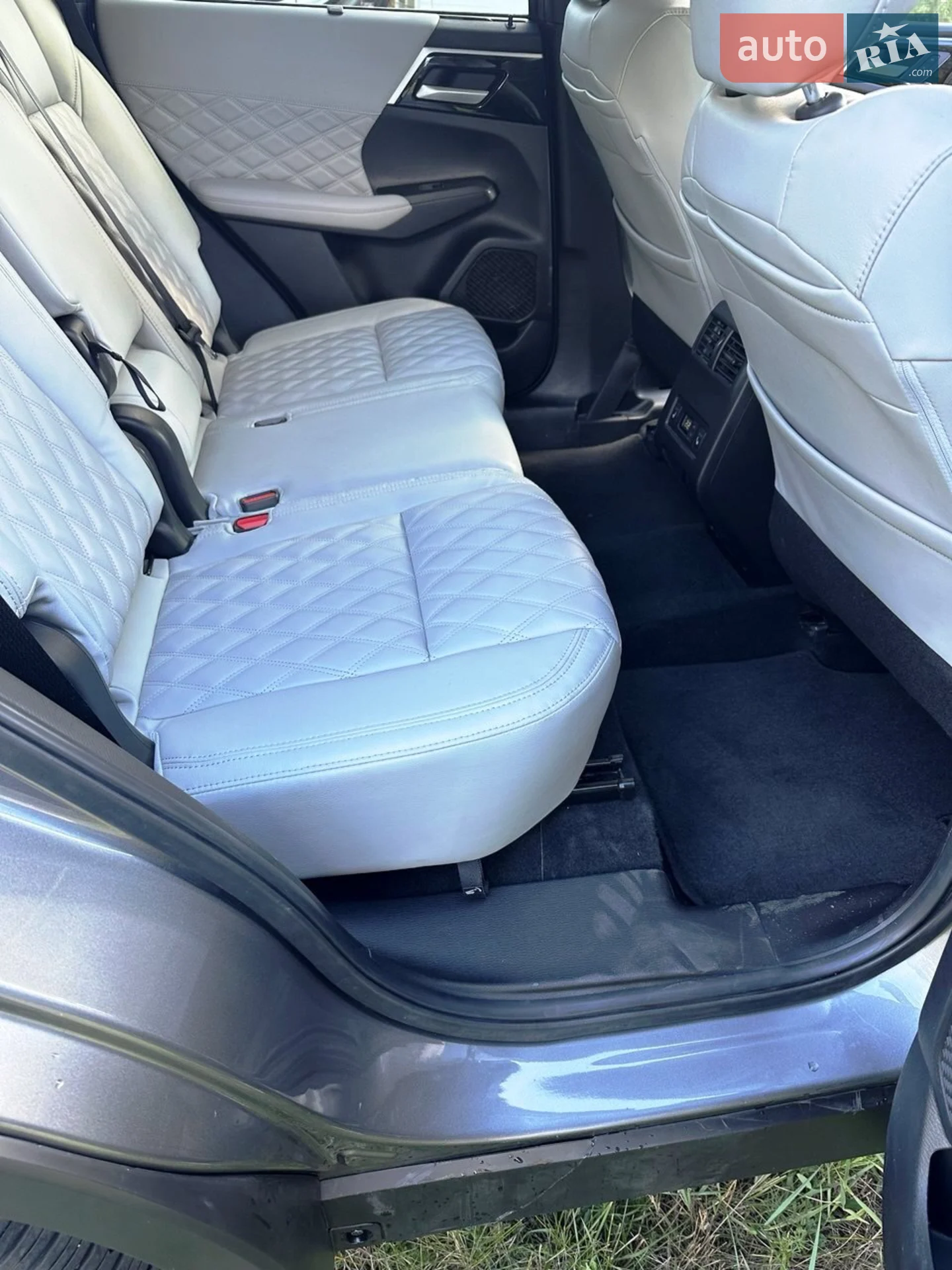 2023 Mitsubishi Outlander - мініатюра 13