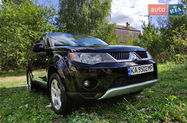 Внедорожник / Кроссовер Mitsubishi Outlander 2008 в Киеве