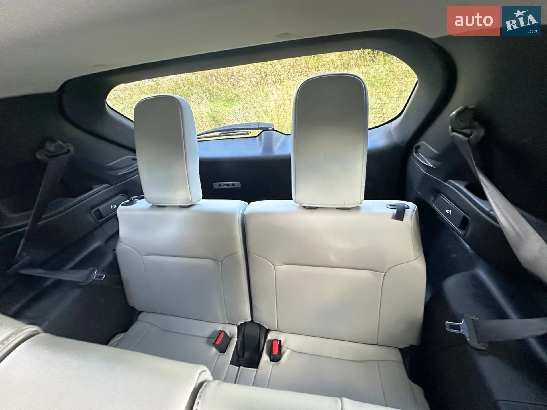 2023 Mitsubishi Outlander - мініатюра 24