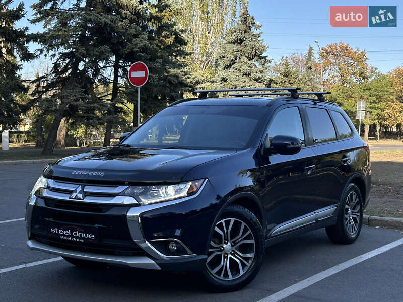Mitsubishi Outlander 2016