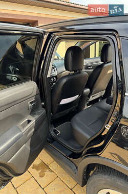Внедорожник / Кроссовер Mitsubishi Outlander 2014 в 
