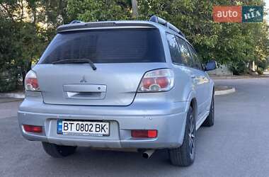 Внедорожник / Кроссовер Mitsubishi Outlander 2009 в 
