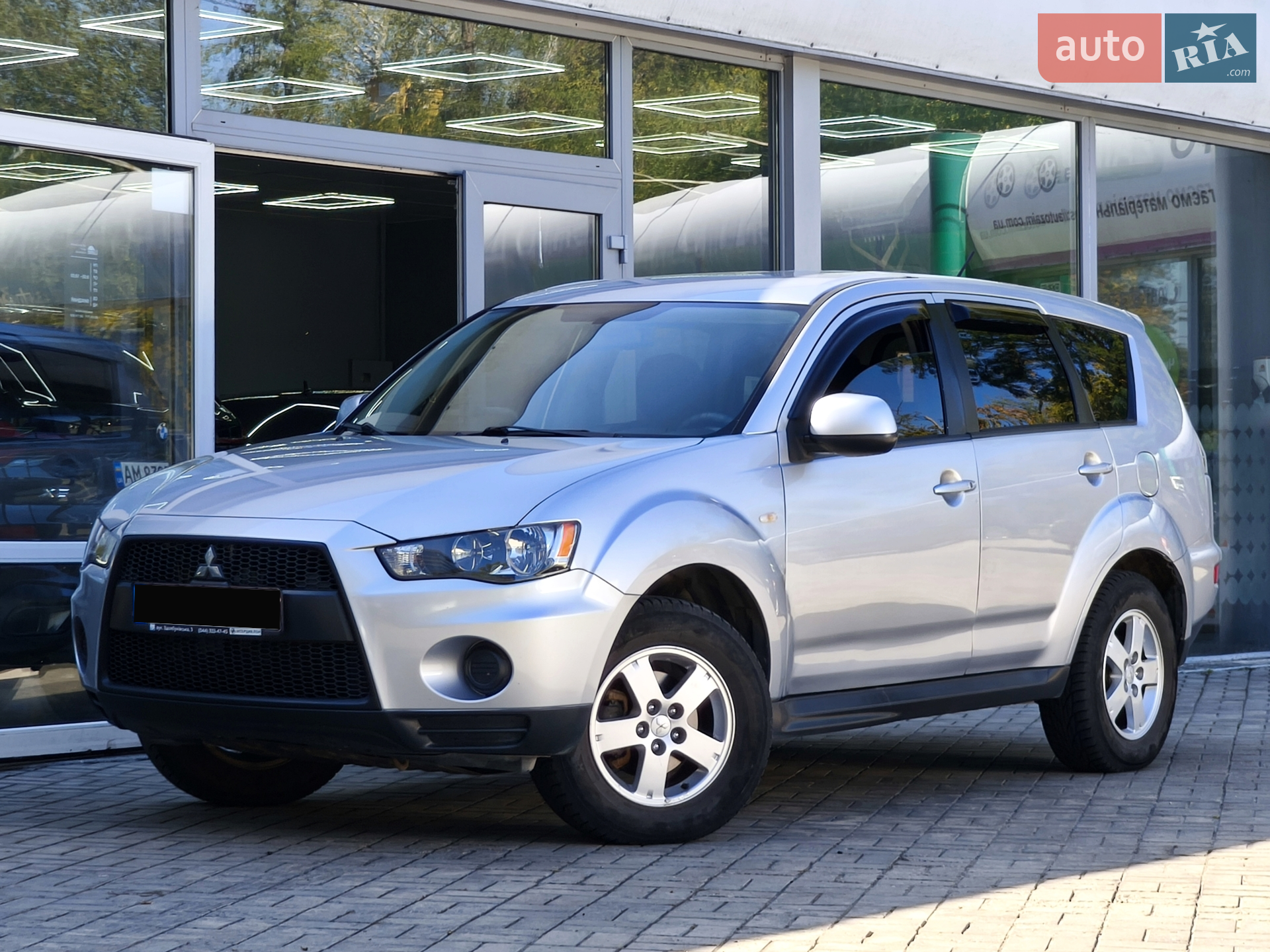 2010 Mitsubishi Outlander - мініатюра 2