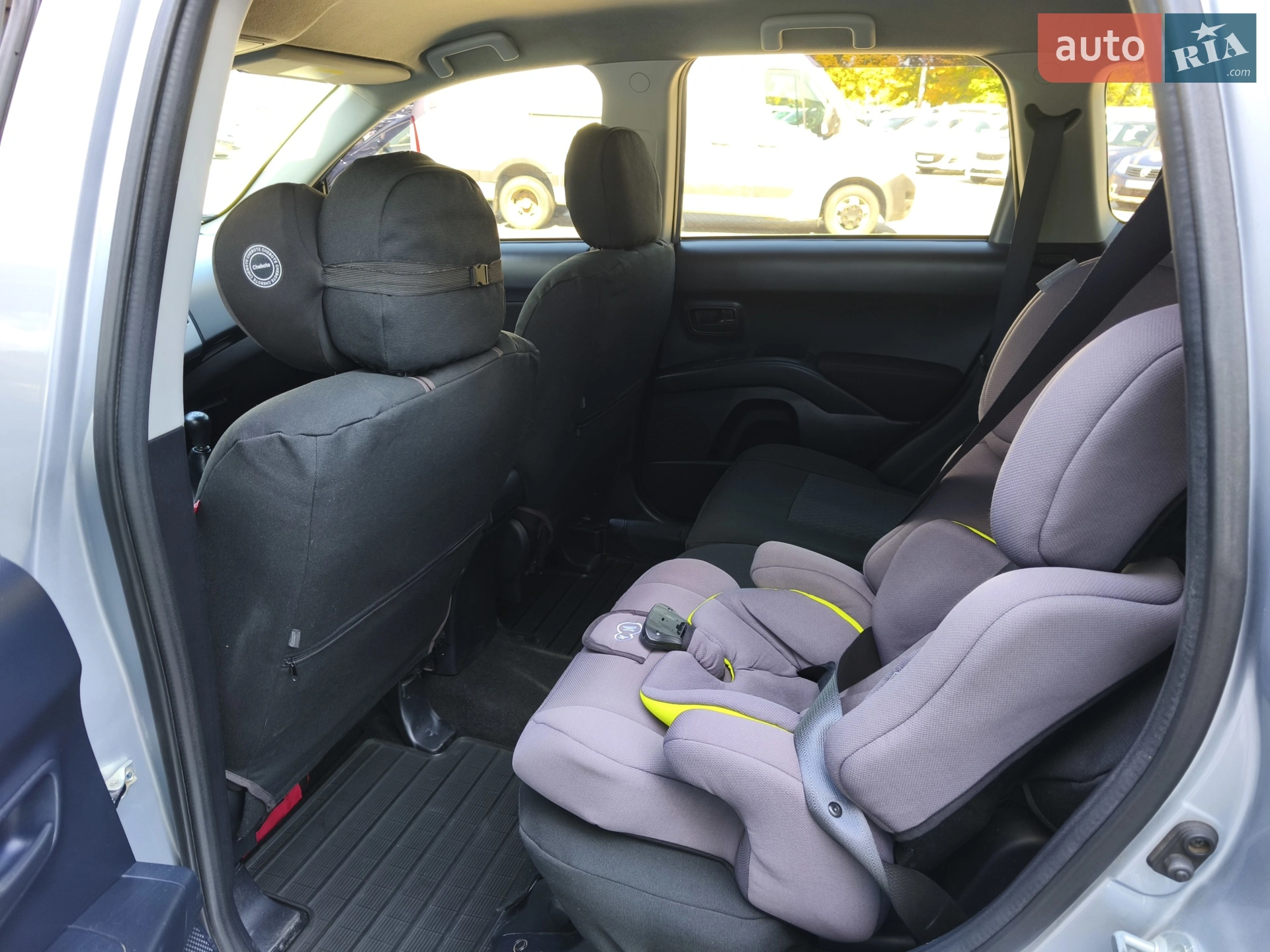2010 Mitsubishi Outlander - мініатюра 11