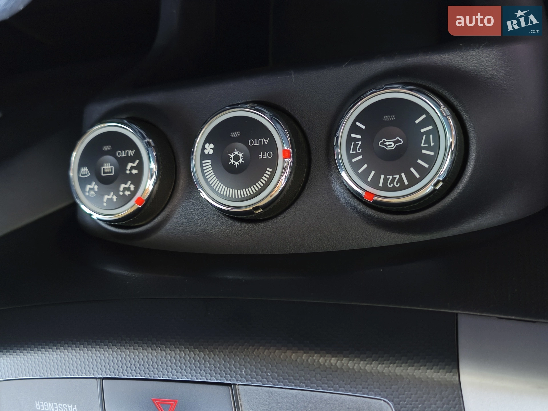 2010 Mitsubishi Outlander - мініатюра 16