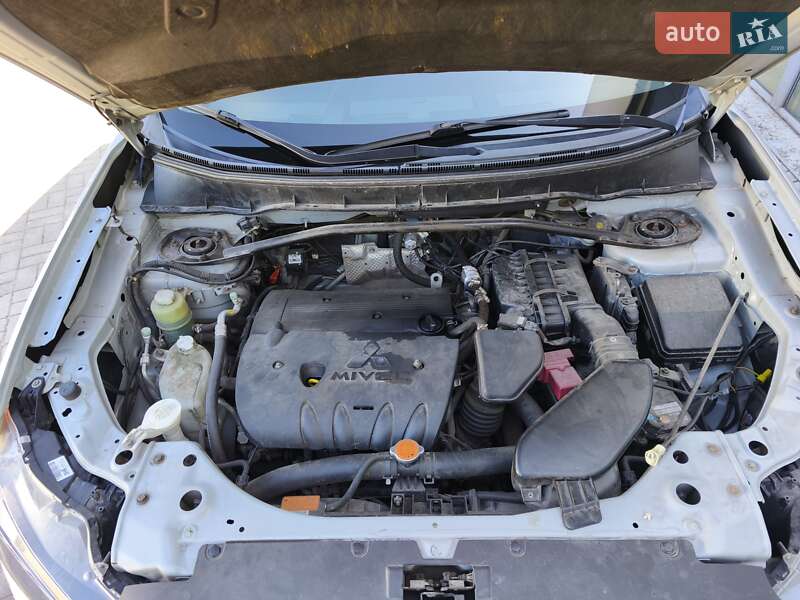 Позашляховик / Кросовер Mitsubishi Outlander 2010 в Дніпрі