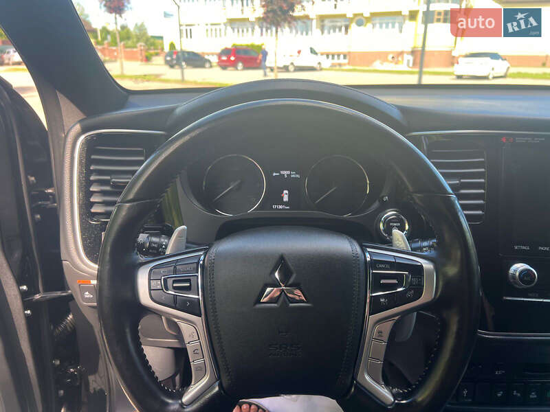Позашляховик / Кросовер Mitsubishi Outlander 2020 в Львові фото 38 Позашляховик / Кросовер Mitsubishi Outlander 2020 в Львові