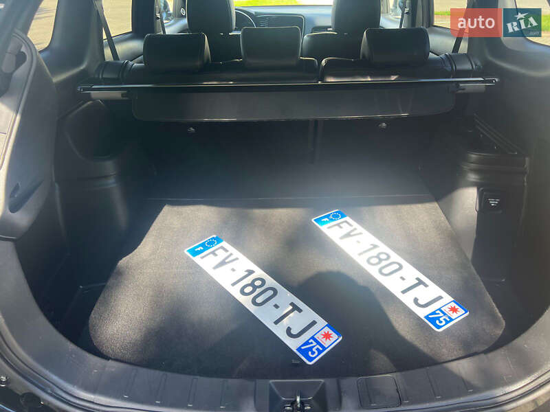 Позашляховик / Кросовер Mitsubishi Outlander 2020 в Львові фото 43 Позашляховик / Кросовер Mitsubishi Outlander 2020 в Львові