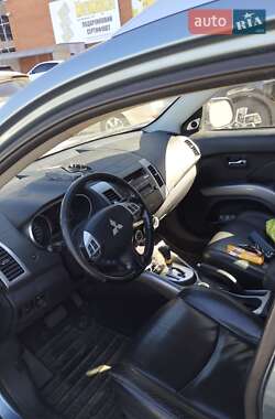 Внедорожник / Кроссовер Mitsubishi Outlander 2008 в Броварах