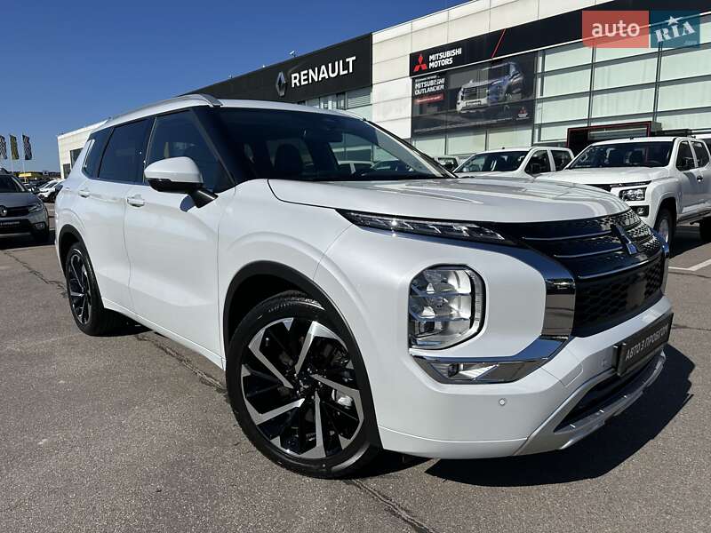 Mitsubishi Outlander 2024