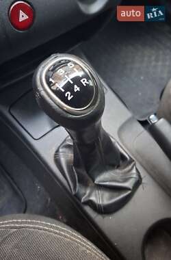 Внедорожник / Кроссовер Mitsubishi Outlander 2005 в 