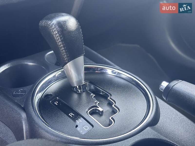 Внедорожник / Кроссовер Mitsubishi Outlander 2016 в Киеве