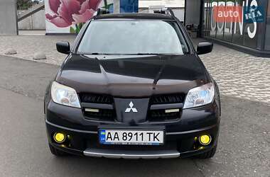 Внедорожник / Кроссовер Mitsubishi Outlander 2008 в 