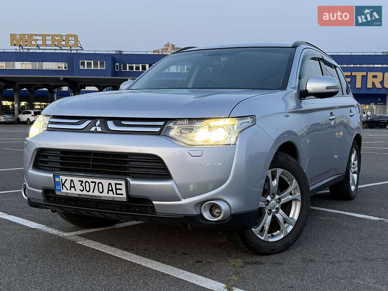 Mitsubishi Outlander 2013