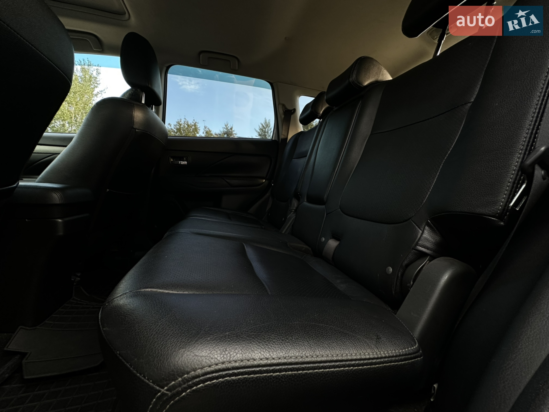2013 Mitsubishi Outlander - мініатюра 20