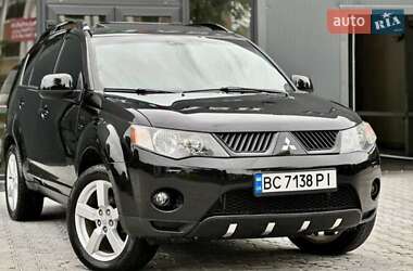 Внедорожник / Кроссовер Mitsubishi Outlander 2008 в 