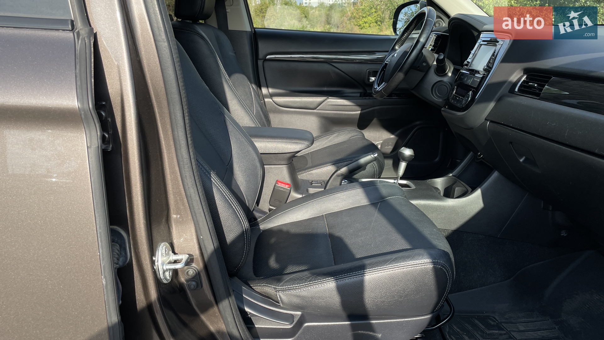 2015 Mitsubishi Outlander - мініатюра 15