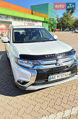Внедорожник / Кроссовер Mitsubishi Outlander 2017 в Кривом Роге