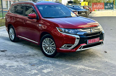 Внедорожник / Кроссовер Mitsubishi Outlander 2021 в Львове