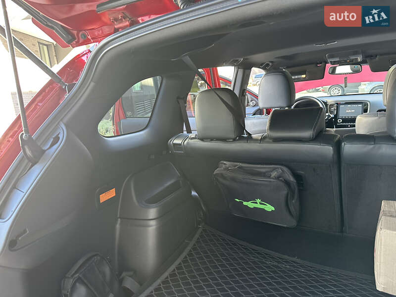 Внедорожник / Кроссовер Mitsubishi Outlander 2021 в Львове