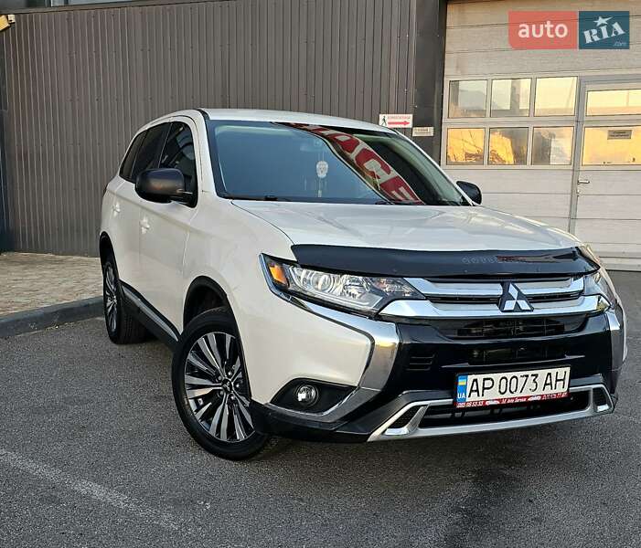 Mitsubishi Outlander 2019