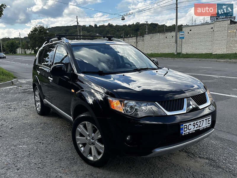 Внедорожник / Кроссовер Mitsubishi Outlander 2008 в Львове