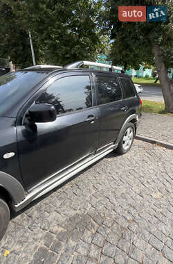 Внедорожник / Кроссовер Mitsubishi Outlander 2004 в 