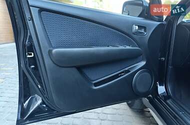Внедорожник / Кроссовер Mitsubishi Outlander 2006 в 