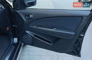 Внедорожник / Кроссовер Mitsubishi Outlander 2006 в 