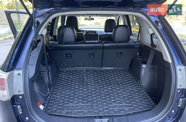 Внедорожник / Кроссовер Mitsubishi Outlander 2014 в 