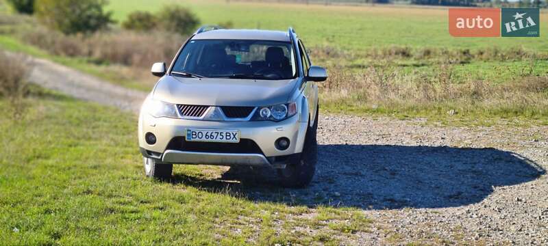 Mitsubishi Outlander 2008