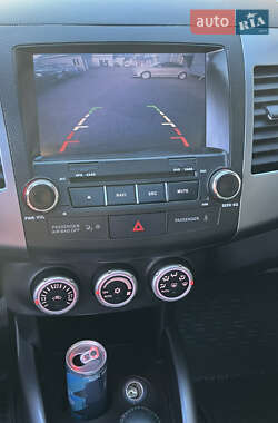 Внедорожник / Кроссовер Mitsubishi Outlander 2008 в 
