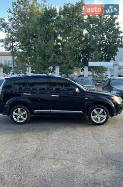 Внедорожник / Кроссовер Mitsubishi Outlander 2008 в 