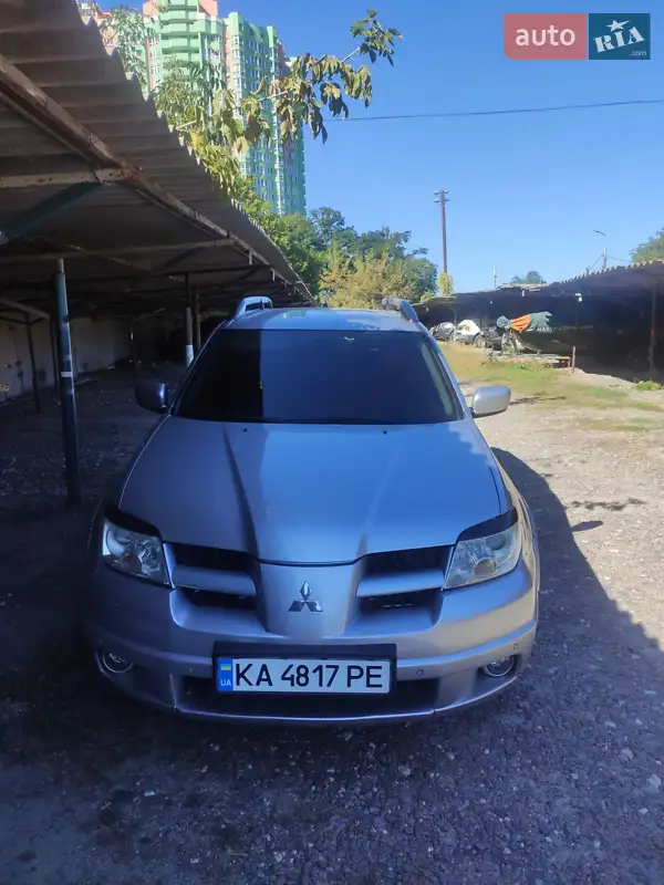 Mitsubishi Outlander