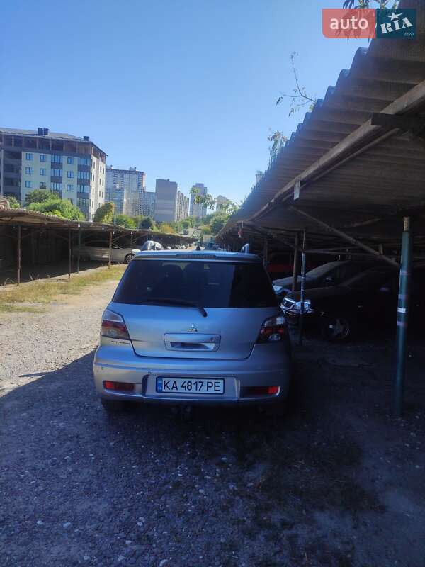 Внедорожник / Кроссовер Mitsubishi Outlander 2007 в Киеве