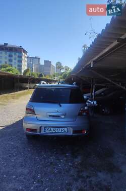 Позашляховик / Кросовер Mitsubishi Outlander 2007 в 