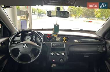 Внедорожник / Кроссовер Mitsubishi Outlander 2007 в 