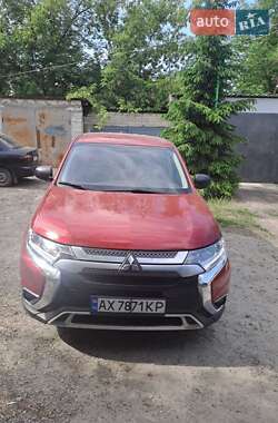 Внедорожник / Кроссовер Mitsubishi Outlander 2018 в Харькове