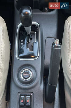 Внедорожник / Кроссовер Mitsubishi Outlander 2013 в 