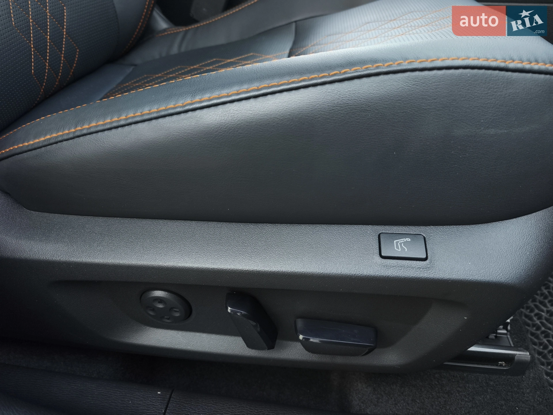 2023 Mitsubishi Outlander - мініатюра 18