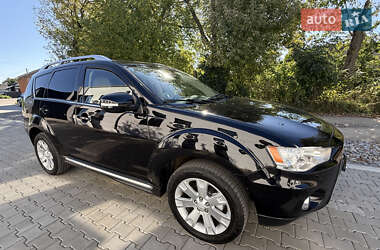 Позашляховик / Кросовер Mitsubishi Outlander 2010 в Млиніві