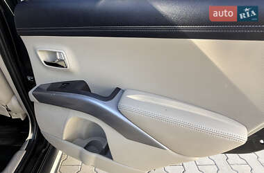 Внедорожник / Кроссовер Mitsubishi Outlander 2010 в 