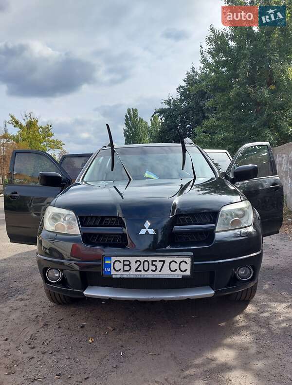Внедорожник / Кроссовер Mitsubishi Outlander 2006 в Черкассах
