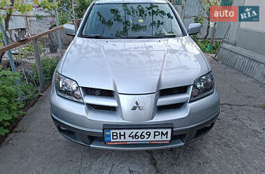 Позашляховик / Кросовер Mitsubishi Outlander 2003 в Ізмаїлі