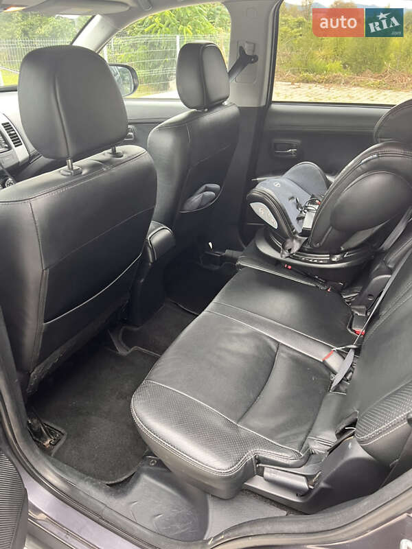 Внедорожник / Кроссовер Mitsubishi Outlander 2012 в Тячеве