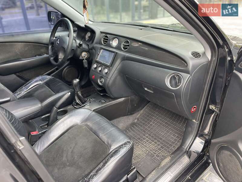 Внедорожник / Кроссовер Mitsubishi Outlander 2006 в Полтаве