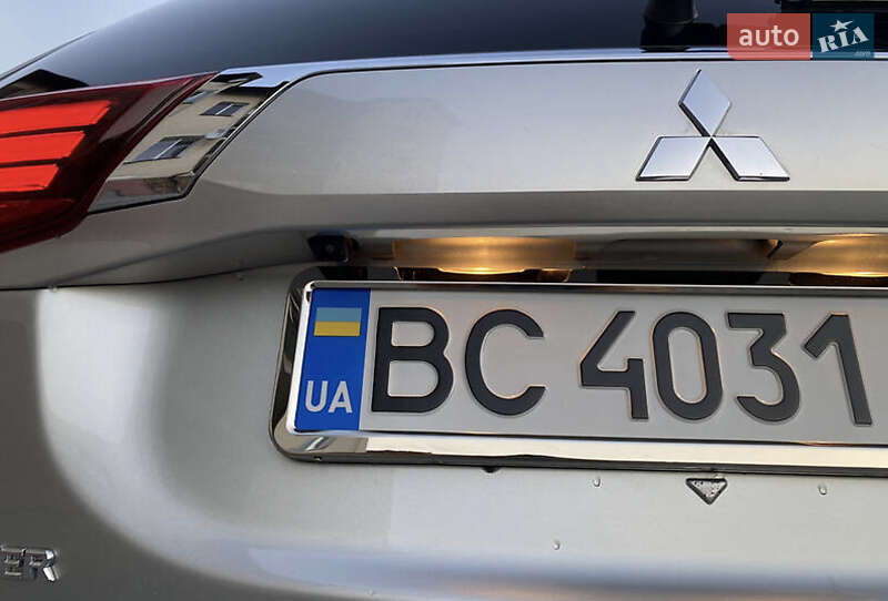 Внедорожник / Кроссовер Mitsubishi Outlander 2020 в Тернополе